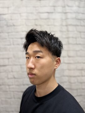 グレイスフル バーバープラチナム 六本木店(Graceful Barber platinum) 膨らみ解消ツーブロショート!