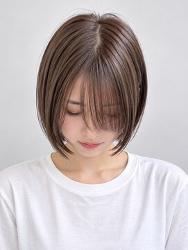 ソレイユ ホワイト(SOLEIL white) おさまり１００点ミニボブ