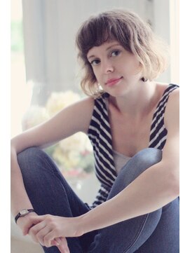 ヘアリゾート ブーケ(hair+resort bouquet) カットでかわいくボブスタイル