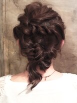 カカン(Kakan)&nbsp;ツイスト＆フィッシュボーン