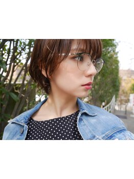 10年以上のキャリアを積んだベテランスタイリスト在籍。髪やスタイルの悩みもマンツーマンでじっくり相談OK