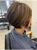 30代40代☆大人可愛いハイライトショート×カーキベージュ