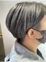 リーオオサカ(Lee Osaka)&nbsp;【Lee大阪店】刈り上げ マッシュショート グレージュ/新出奈津樹