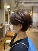 耳掛けマッシュショート
