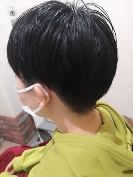 ルシードスタイル クリザンテーム 刈り上げ女子