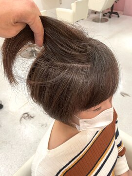 リップス デリコ(LIPS derico) 【白髪ぼかしハイライト】　 施術前の写真は右にスワイプ