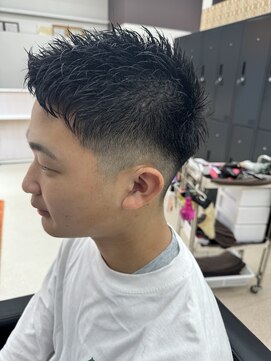 美容室 プークワ 中川春田駅前店 フェードスタイル
