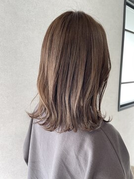 シロ(shiro) 石森/ハイライト/ミルクティベージュ