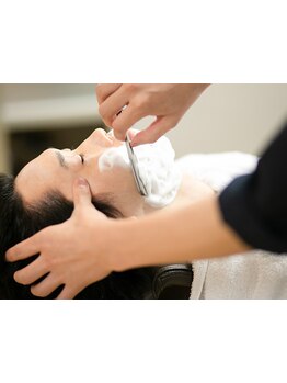 【カット+シェービング☆】顔の印象を決める眉カットと、顔剃りで身嗜みを整える◎[浦安]<理容室>