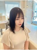 ナチュラル艶髪ストレートヘア小顔フェイスレイヤーミディ