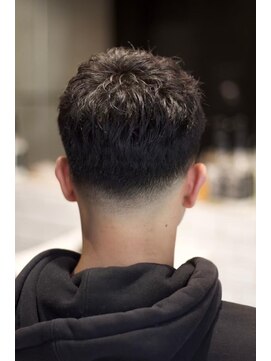 キングスマントーキョー 立川店(KINGSMAN TOKYO) フェザーアップ