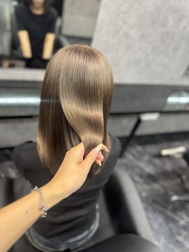 アンダーバー(UNDRvr) ハイトーンオリーブベージュ