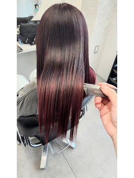 トッカ 茨木(tocca) 茨木市で唯一【縮毛矯正とカラーを同時に行える】スタイリスト★