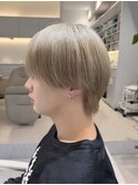 韓国ヘア　シルバーアッシュベージュ×シースルーマッシュ