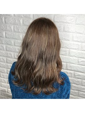 リー 東三国(Lee) 3Dハイライト×オリーブベージュ