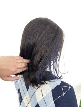 ルヴェルヘアー(Revel hair) インナーカラー×ネイビーブルー