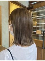 スクレ(s:;cre) 透明感オリーブベージュ切りっぱなし外ハネロブ"