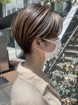 ヌード(NUDE) NUDEハイライト 20代30代40代 前髪なしショート大人ショートボブ