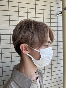 ライラ(Lyla) ブリーチ1回ミルクティーベージュ