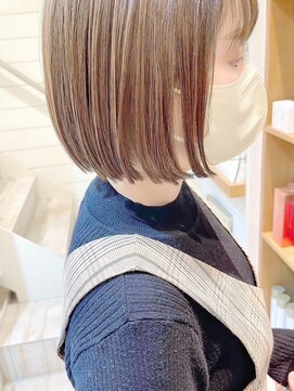 アコテアット ヘア(acote @) 斜めバング/グレージュカラー/シルキーベージュ/韓国/渋谷