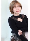 薄め前髪のレイヤーショート