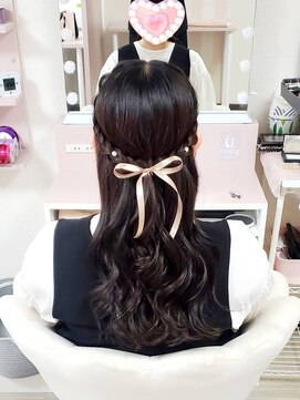 ヒャン(hyang) 編み込みハーフアップ