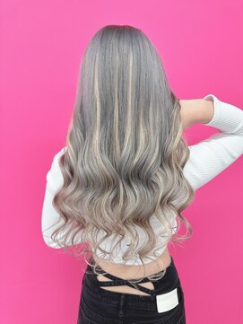 ロサ ファイブヘアー(Rosa..5Hair) オススメのハイトーンギャルstyleはこれ！！