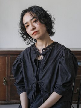 ヘアーアイストゥーレ(HAIR ICI TRE) 20代30代40代くせ毛風パーマブラックアッシュ透明感小顔