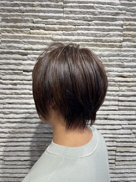 ビス リアン 川口店(Vis lien) 20代30代40代前下がりストレート小顔補正立体カット