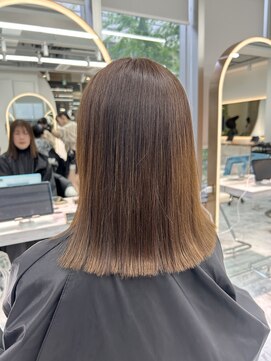 ロンドルピナス 小倉(Lond Lupinus) ブルーブラック/ワイドバング/美髪のススメ/外ハネボブ/北九州