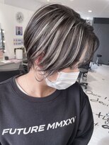 キング 高槻(K!ng)&nbsp;ハイライトカラーミルクティーベージュレイヤーカット