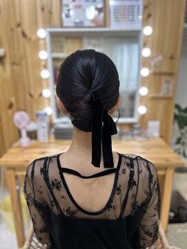 グラムール(Gramour) タイトシニヨン