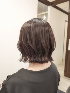 ココアベージュ×くびれボブ