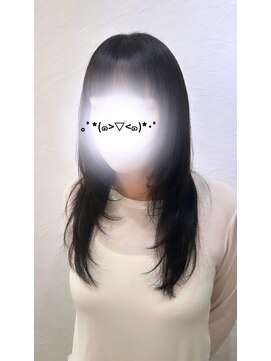 ウタシロイロ(uta shiroiro) レイヤーカット