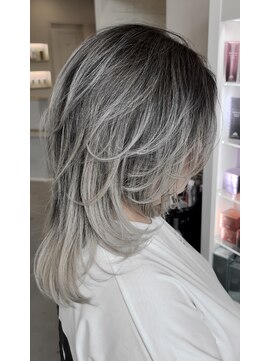 リア 近鉄八尾店(Lia) バレイヤージュ