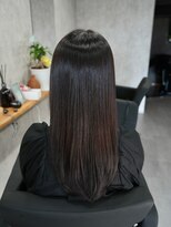 リーブル(LIBRE)&nbsp;梅雨に負けないストレートヘアー