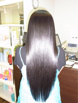 エスト(est) ロングのローレイヤースタイル　重ため