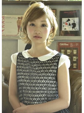 クロム バイ リエット(Chlom by Lietto) Chlom ☆外ハネレイヤーイエローショートボブ　TEL 0364574337