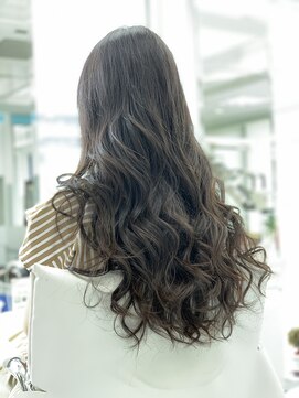 ヘアートーク アイズ(HAIR TALK I's) エレガントなロングスタイル