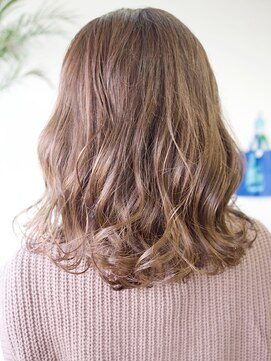 オヒアフォアプルメリア(OHIA for Plumeria) 透明感たっぷりラベンダーベージュ