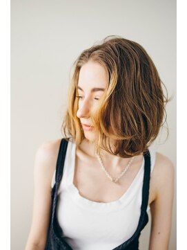 ピズム(PISM) Aラインボブ/ハイライト