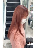 ピンクベージュ