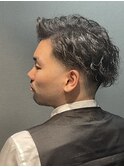 耳掛けミディアムショートスパイラルバックパーマ