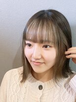 ココカラヘアー ニコ(cococara hair nico)&nbsp;デザインカラー/シルバー/ベージュ/インナーカラー/前髪インナー