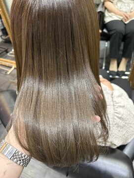 ヘアーシグネチャー(Hair Signature) さらさらストレート/ツヤツヤ/艶髪/美髪/COTA