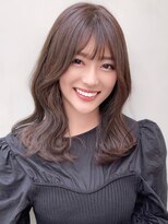 ミラリー トウキョウ(Mirareee Tokyo)&nbsp;艶透明感たっぷりオリーブグレージュ似合わせカット