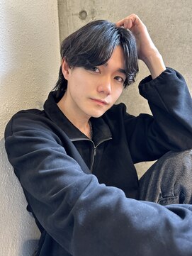 ルービック 京橋(Rubik's) 【センターパート×ナチュラル黒髪】韓国風メンズヘア