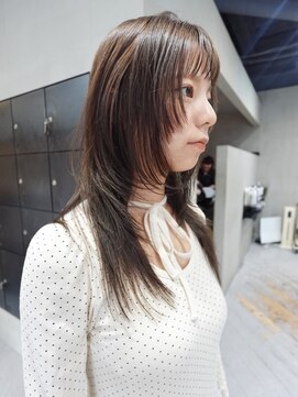 ヘアー アイス ルーチェ(HAIR ICI LUCE) レイヤーカット グレージュ 顔周りカット/林