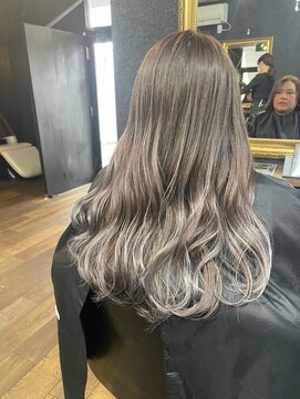 ウールバイレガーレ(uul by Legare/a) グレージュ切りっぱなしボブ前髪ありミニボブミルクティベージュ