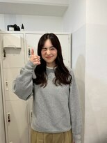 エイチ 梅田(H)&nbsp;髪型ミディアムルーツカラーマッシュウルフ裾カラー40代髪型